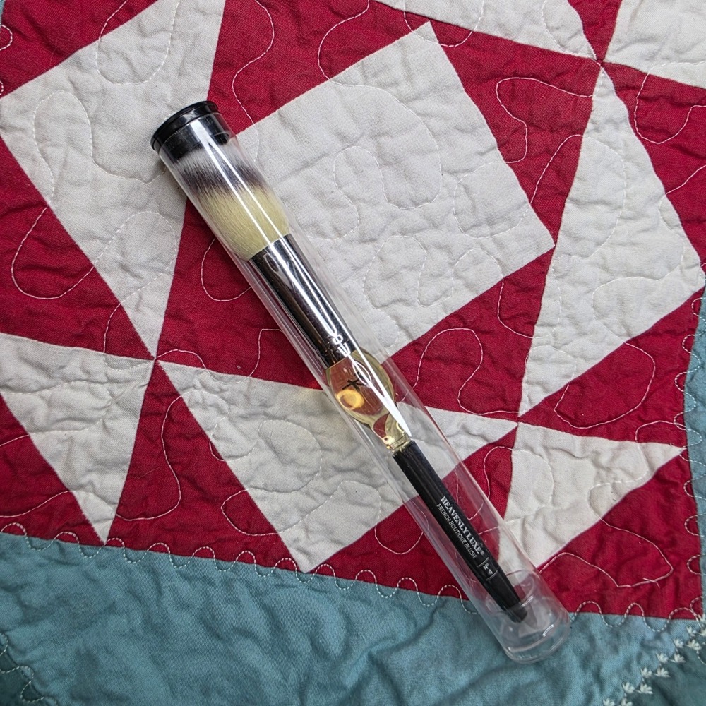 IT Cosmetics Heavenly Luxe French Boutique Blush Brush No 4 Angled Makeup Brush